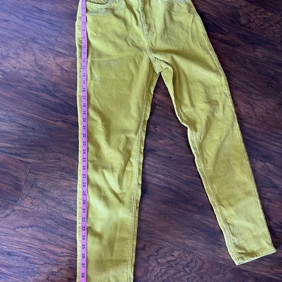 BDG Urban Outfitters Mustard Yellow Corduroy Mom Jeans- Size 28 - Picture 7 of 12